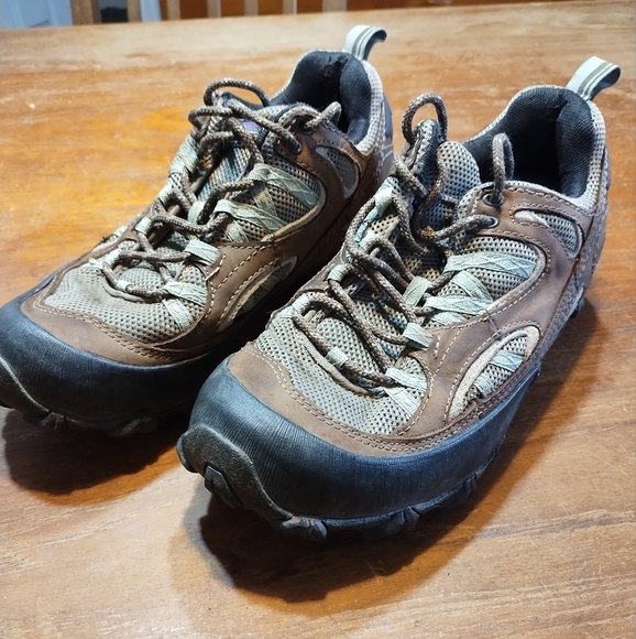 Patagonia Shoes - Patagonia Drifter A/C Hiking Shoes, Women's Size 9.5, Brown & Green, Goo…